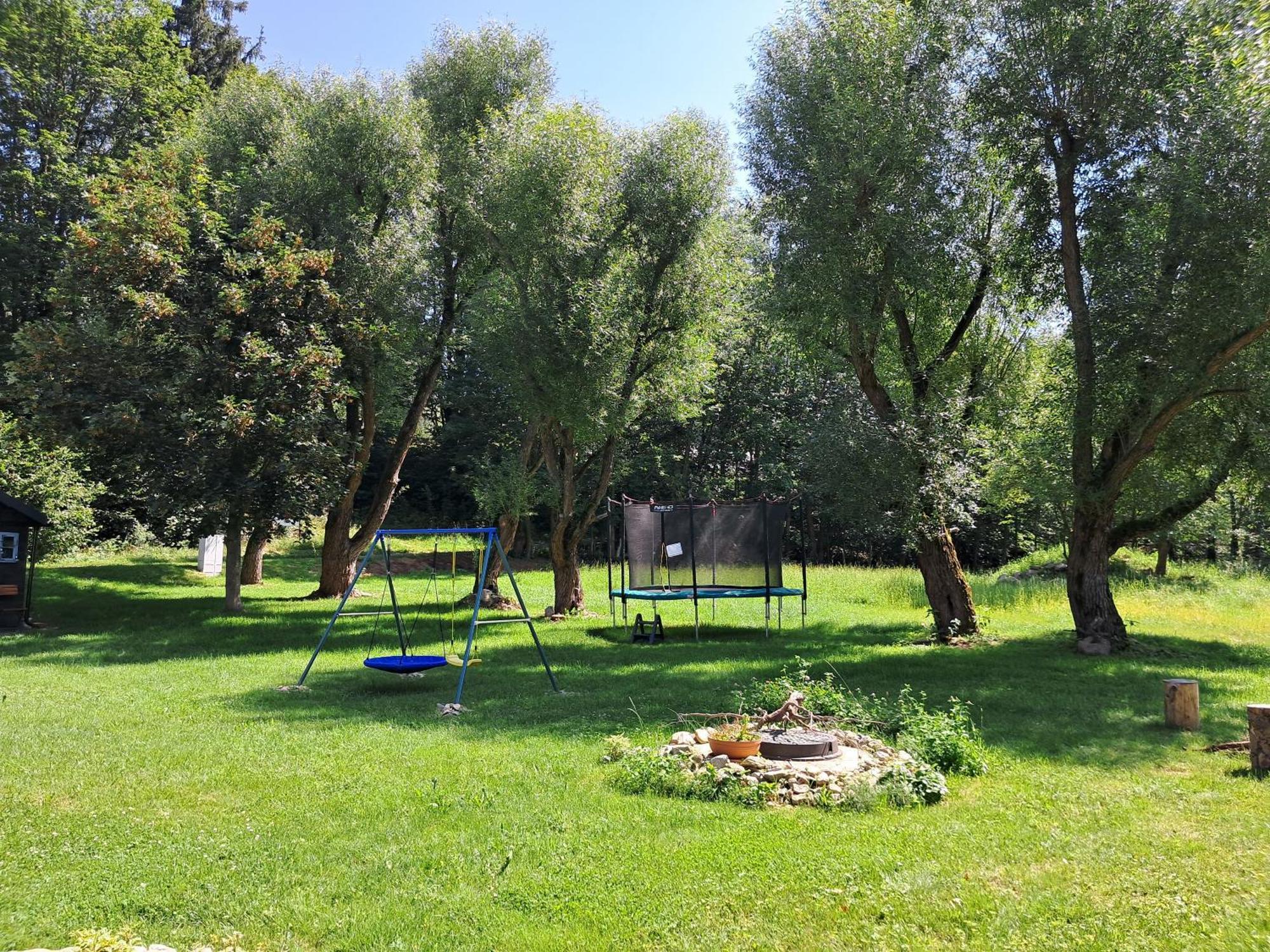 Chwila Moment - Dom W Okolicy Czarnej Gory, Nad Rzeka Villa Stronie Śląskie Buitenkant foto